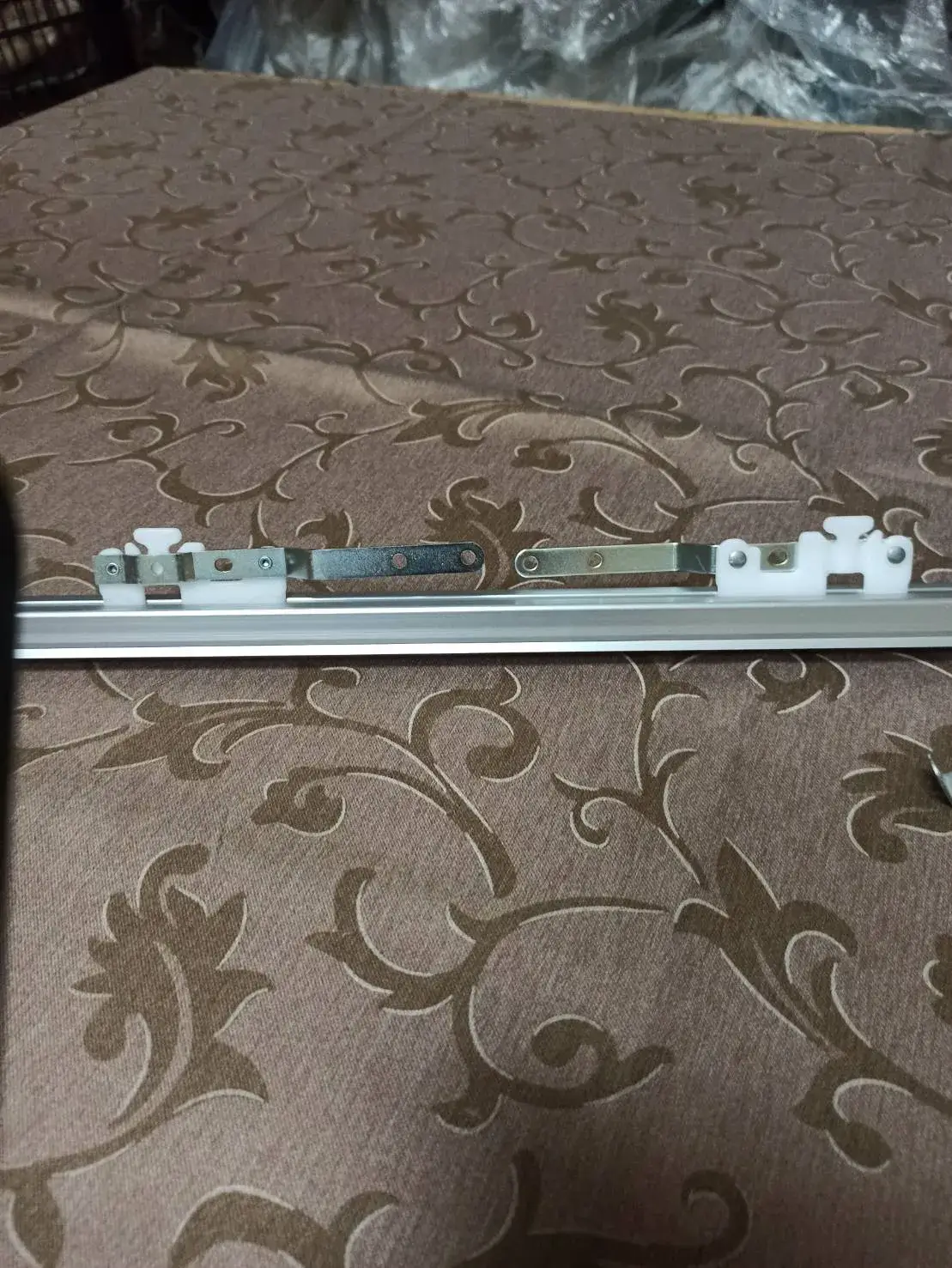 窗簾軌道滑輪的更換 10 313825